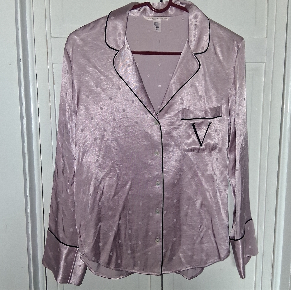 Victoria's Secret Light Pink Satin Pajama Top - Picture 1 of 10